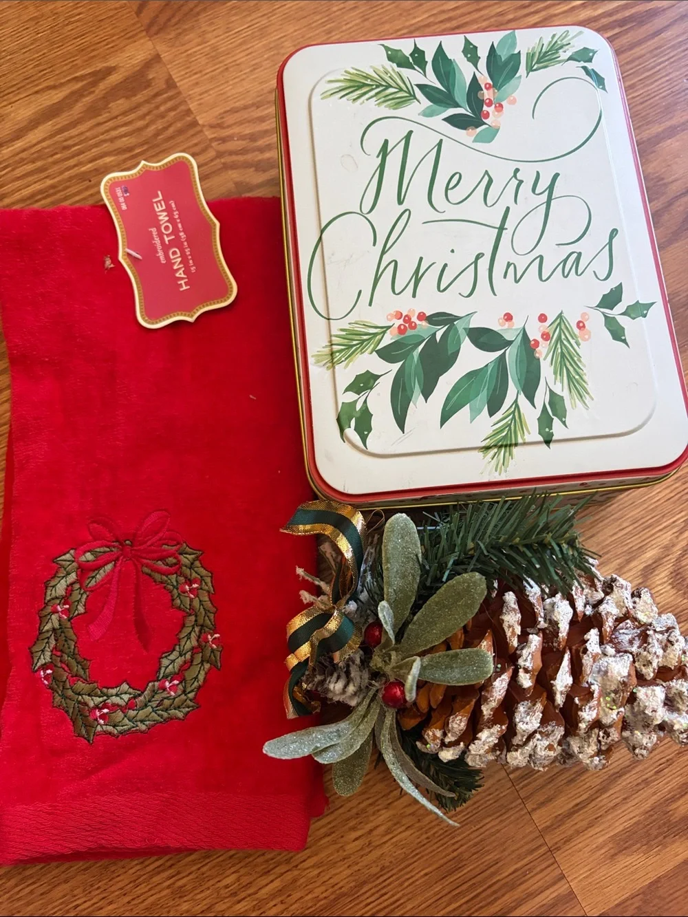 Red Embroidered Wreath Hand Towel with Merry Christmas Holiday Tin